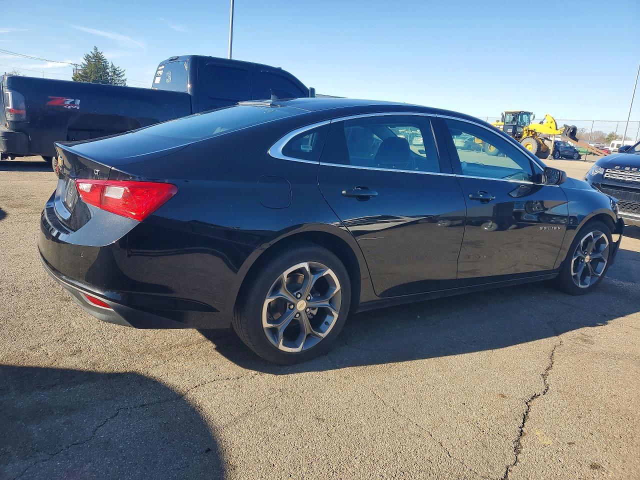 2024 Chevrolet Malibu Lt - Image 3