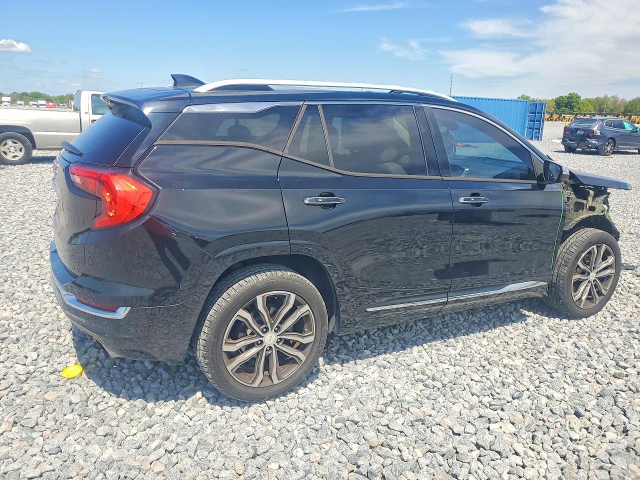 2019 GMC Terrain Denali - Image 3