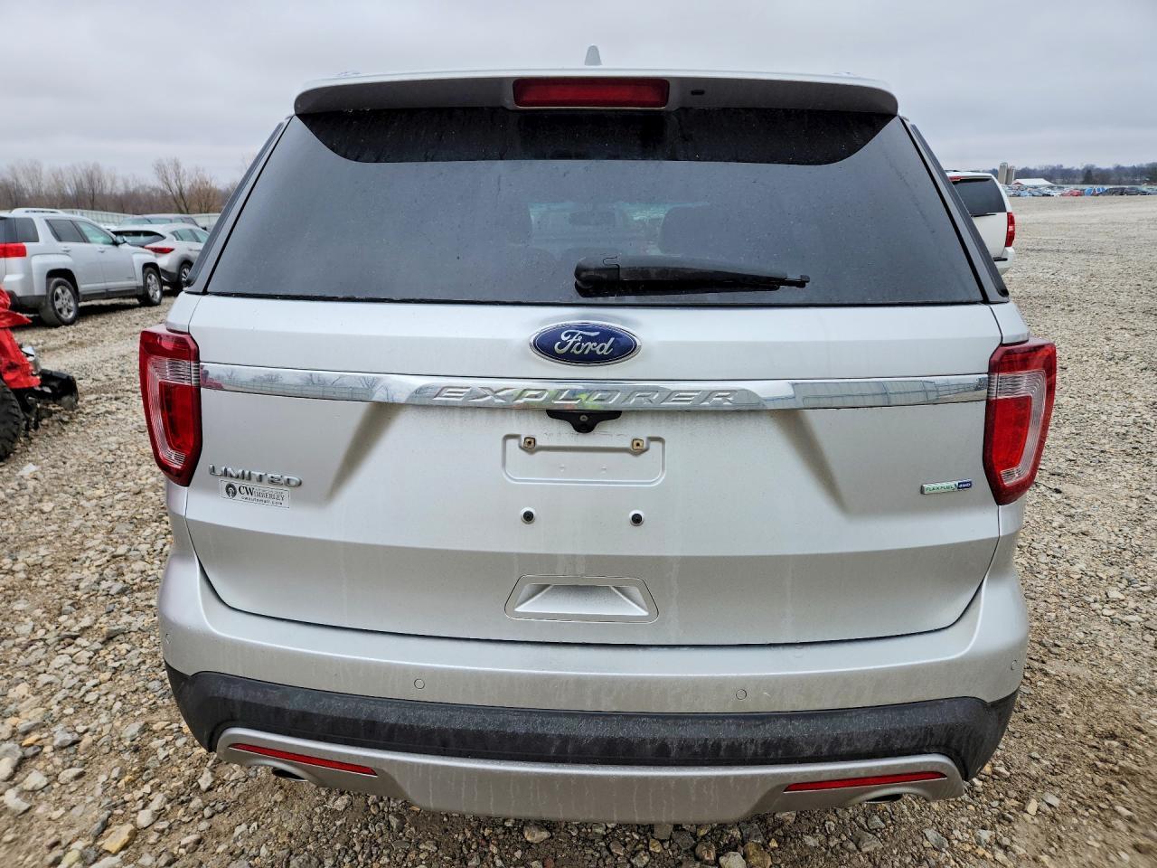 2016 Ford Explorer Limited - Image 6