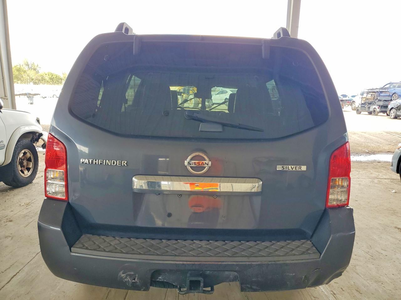 2012 Nissan Pathfinder S - Фото 6