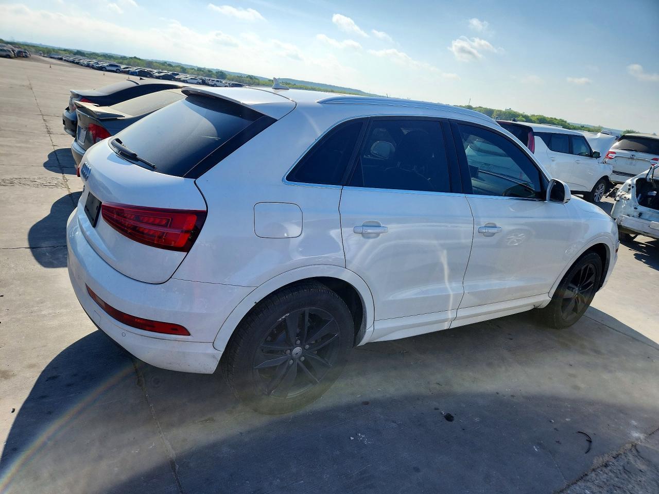2016 Audi Q3 Premium Plus - Image 3