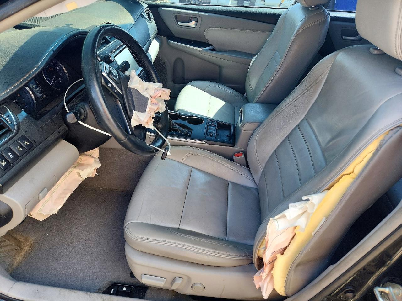 2017 Toyota Camry Hybrid Xle - Image 7
