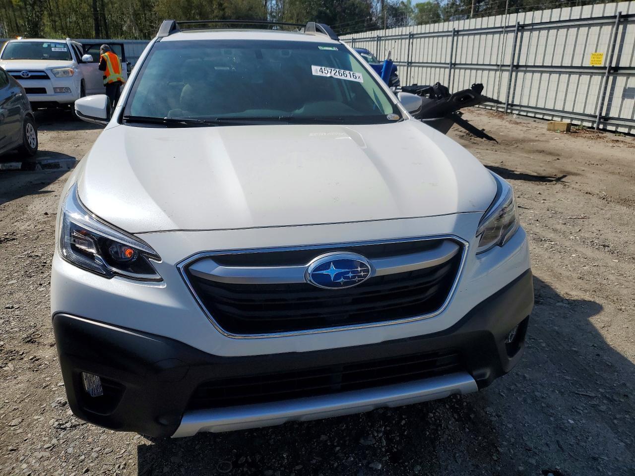 2021 Subaru Outback Limited - Image 5