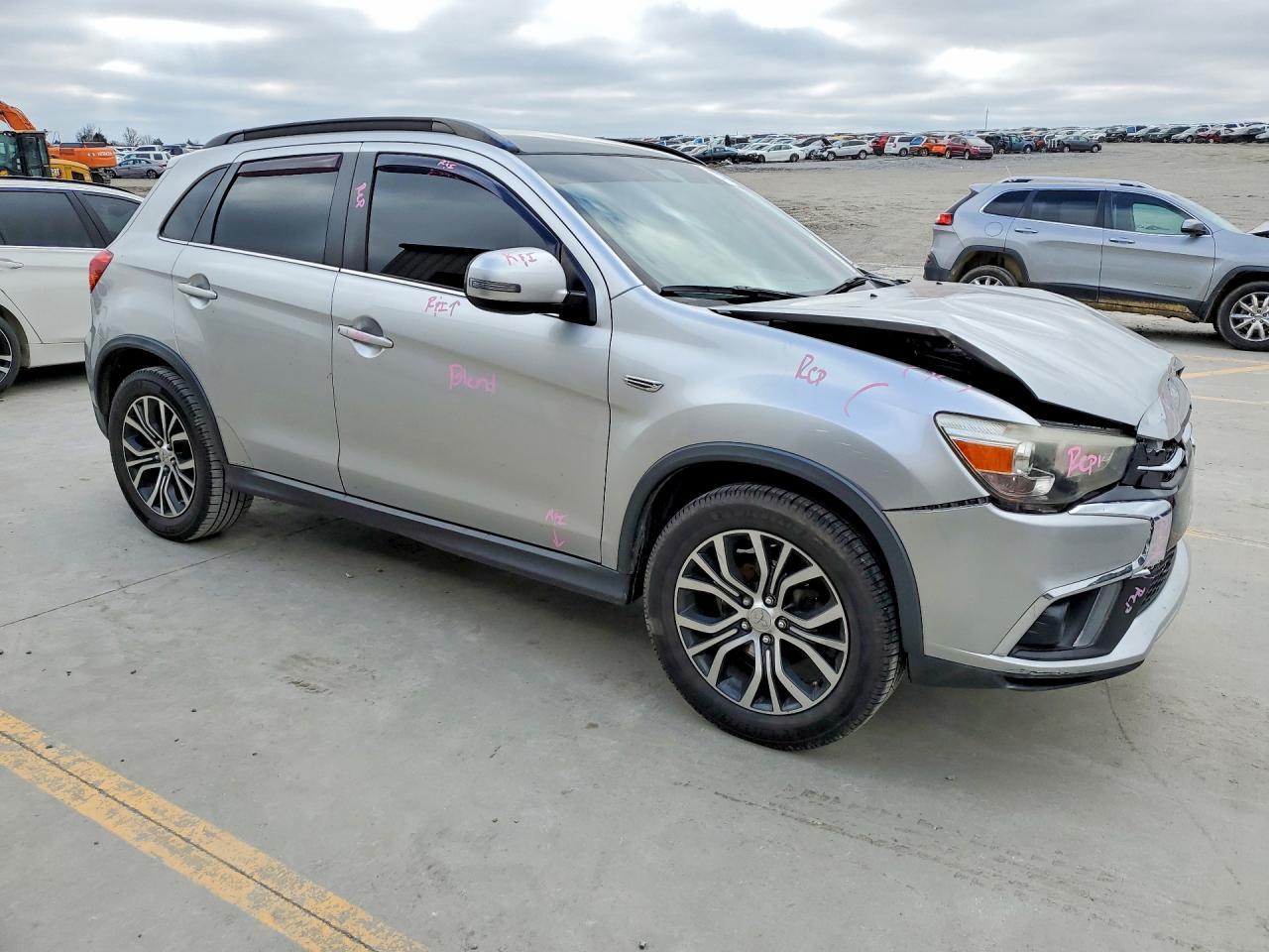 2018 Mitsubishi Outlander Sport Sel - Image 4