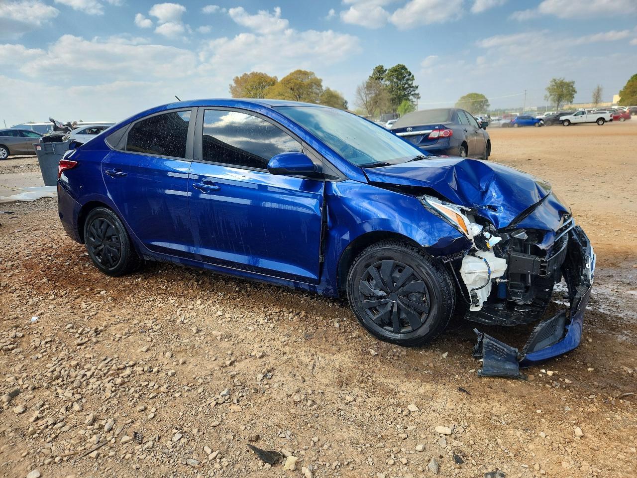 2021 Hyundai Accent Se - Фото 4