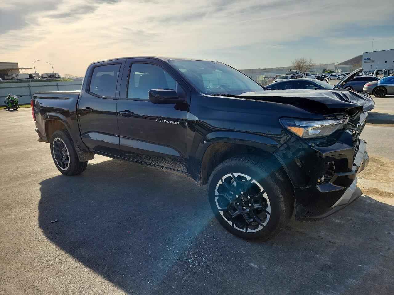 2026 Chevrolet Colorado Z71 - Image 4