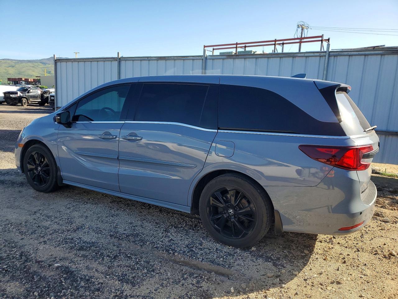 2023 Honda Odyssey Sport-L - Фото 2
