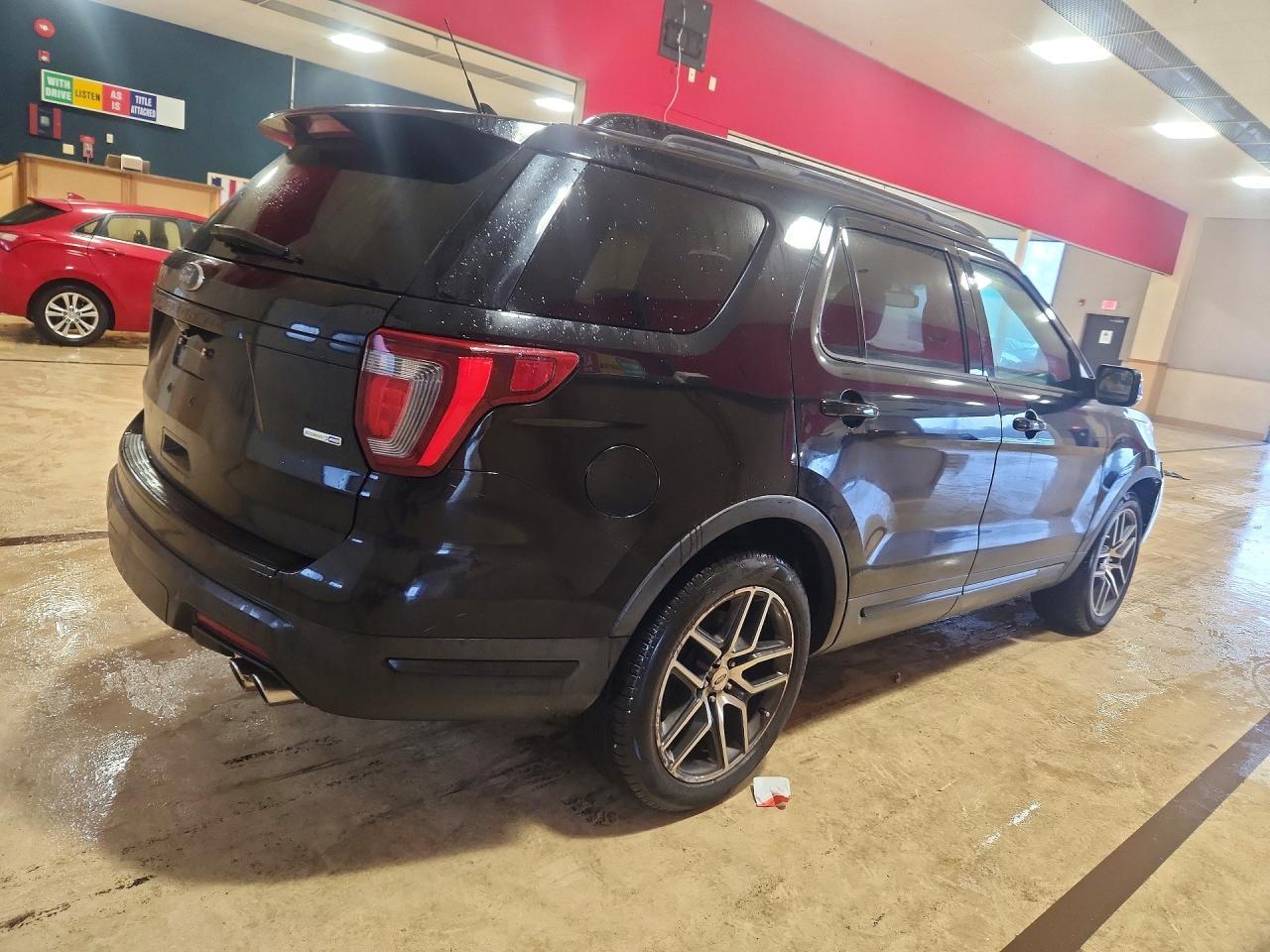 2018 Ford Explorer Sport - Фото 3