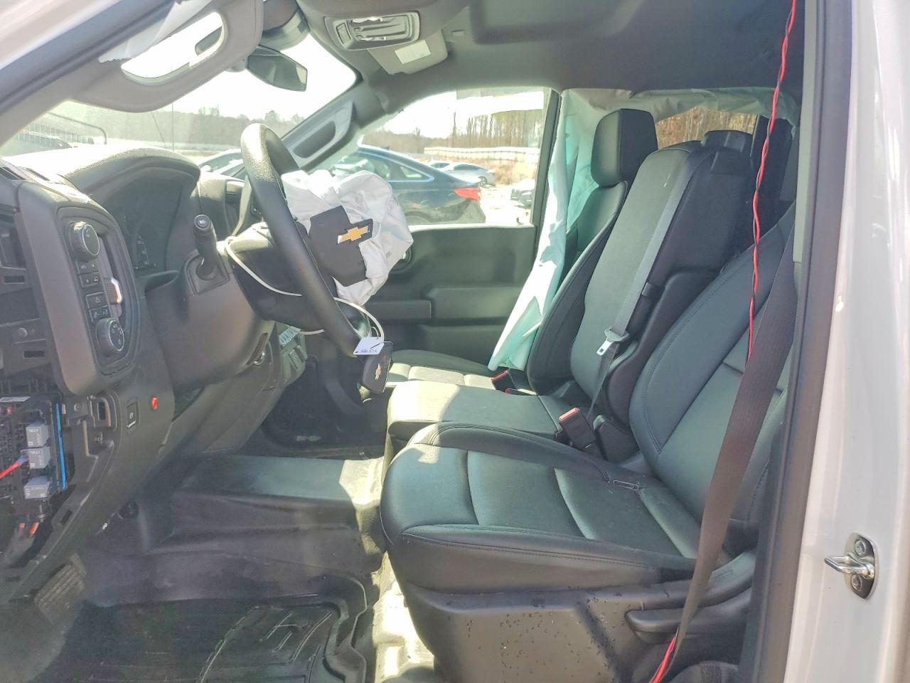 2025 Chevrolet Silverado K1500 - Image 7