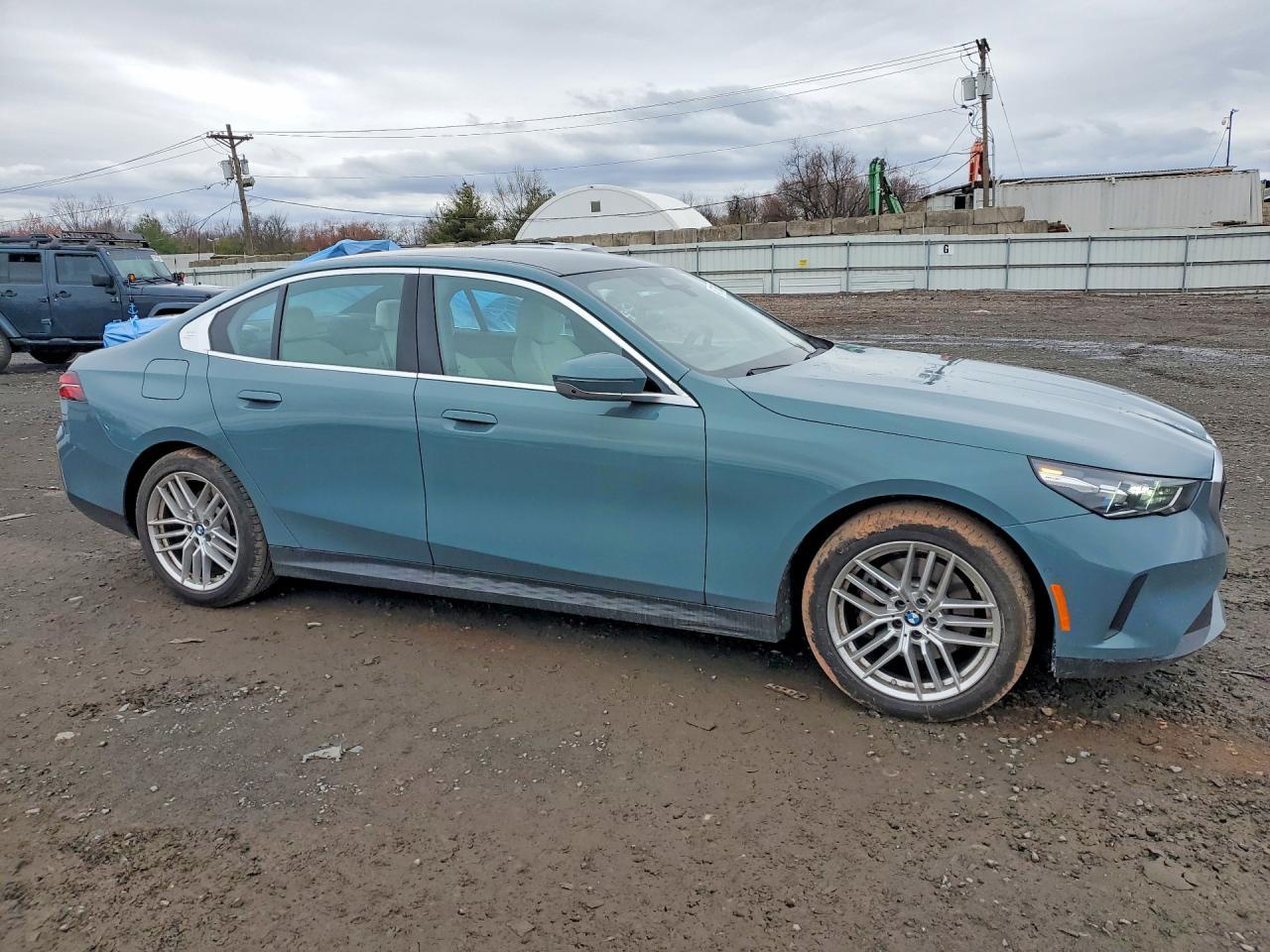 2025 BMW 530 Xi - Фото 4