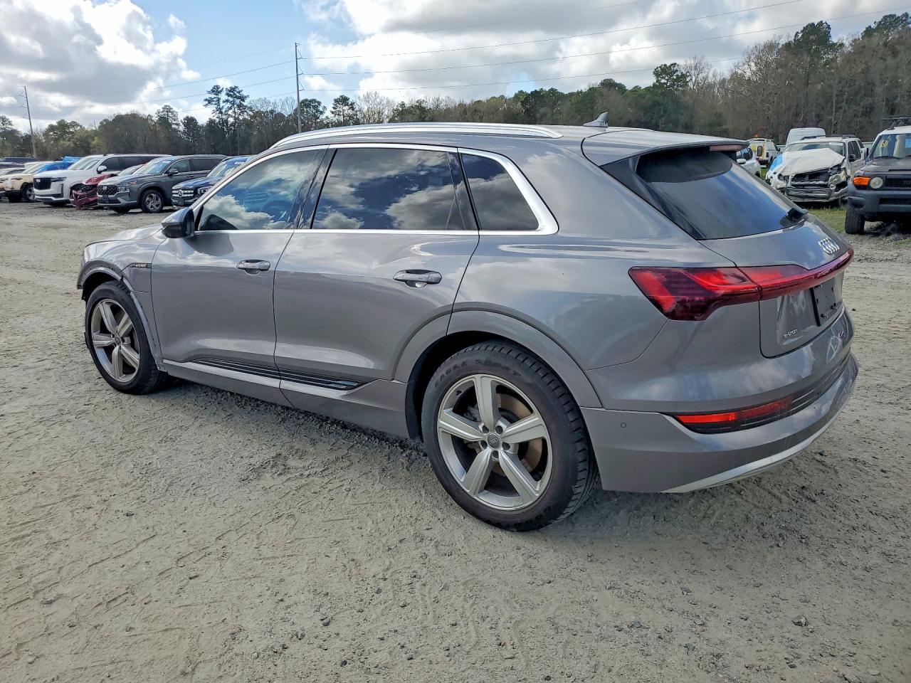 2019 Audi E-Tron Prestige - Image 2