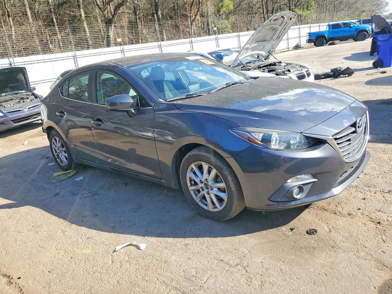 2015 Mazda 3 Touring - Image 4