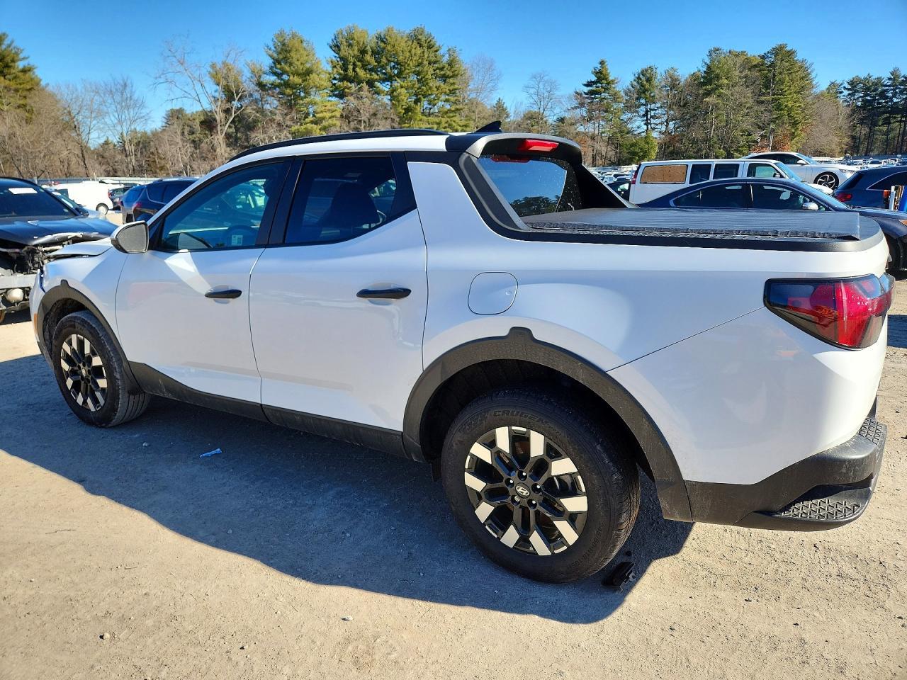 2025 Hyundai Santa Cruz Sel - Image 2