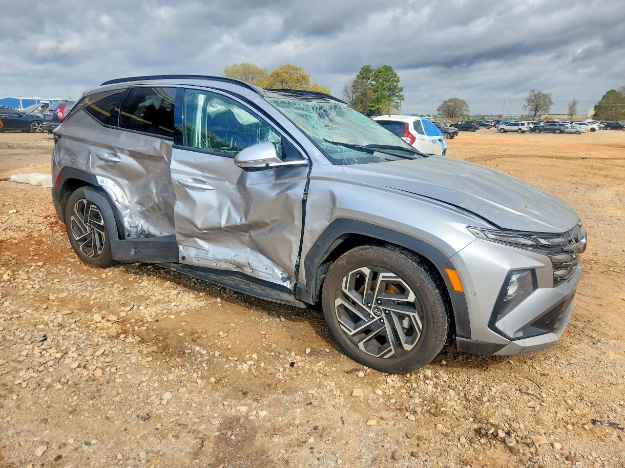 2025 Hyundai Tucson Limited - Image 4