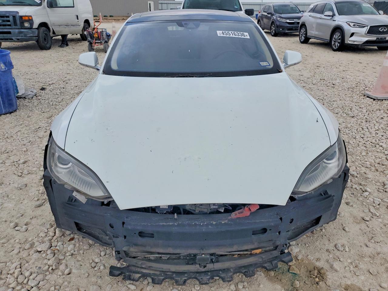 2015 Tesla Model S 85D - Фото 5