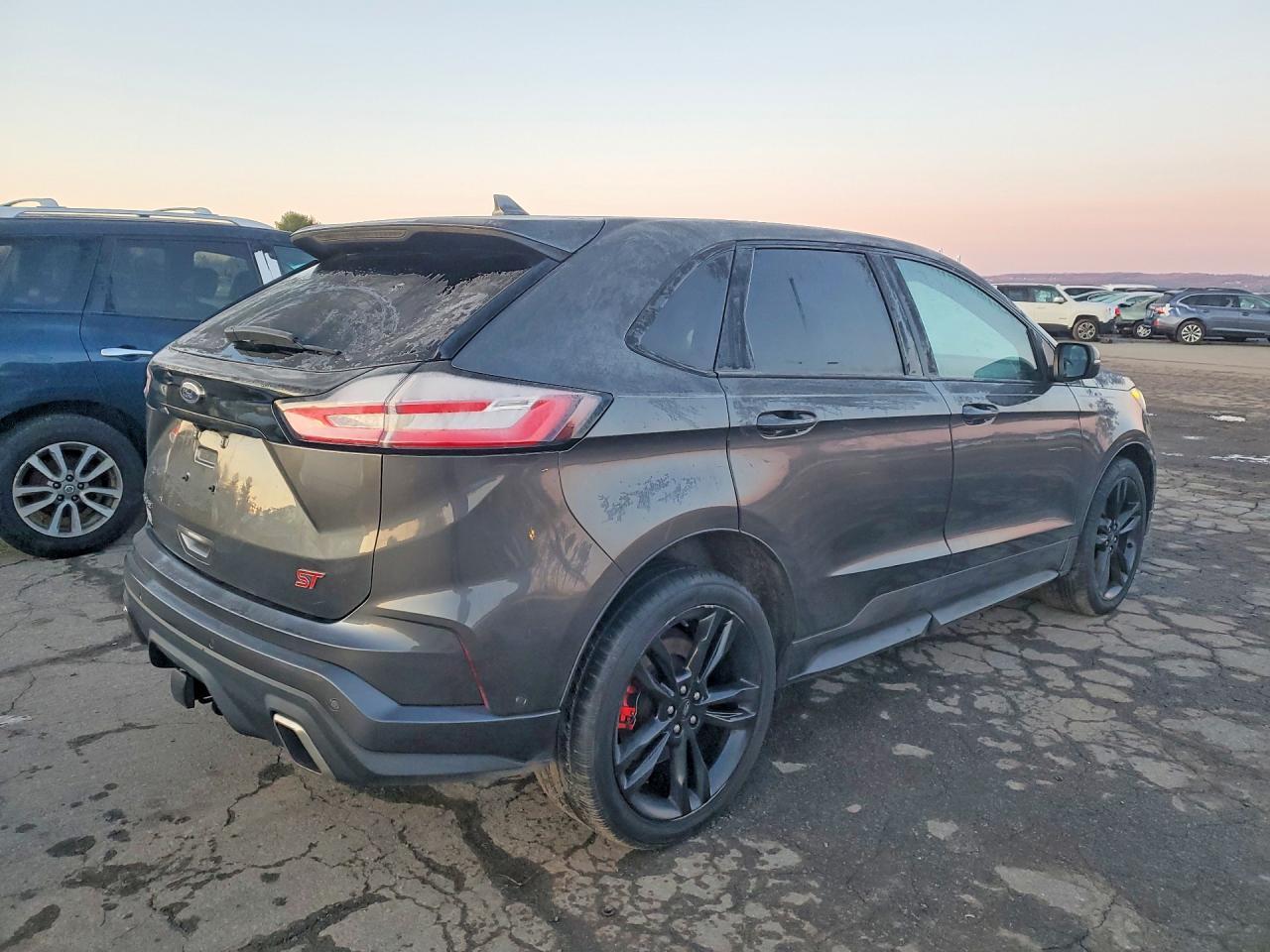 2020 Ford Edge St - Фото 3