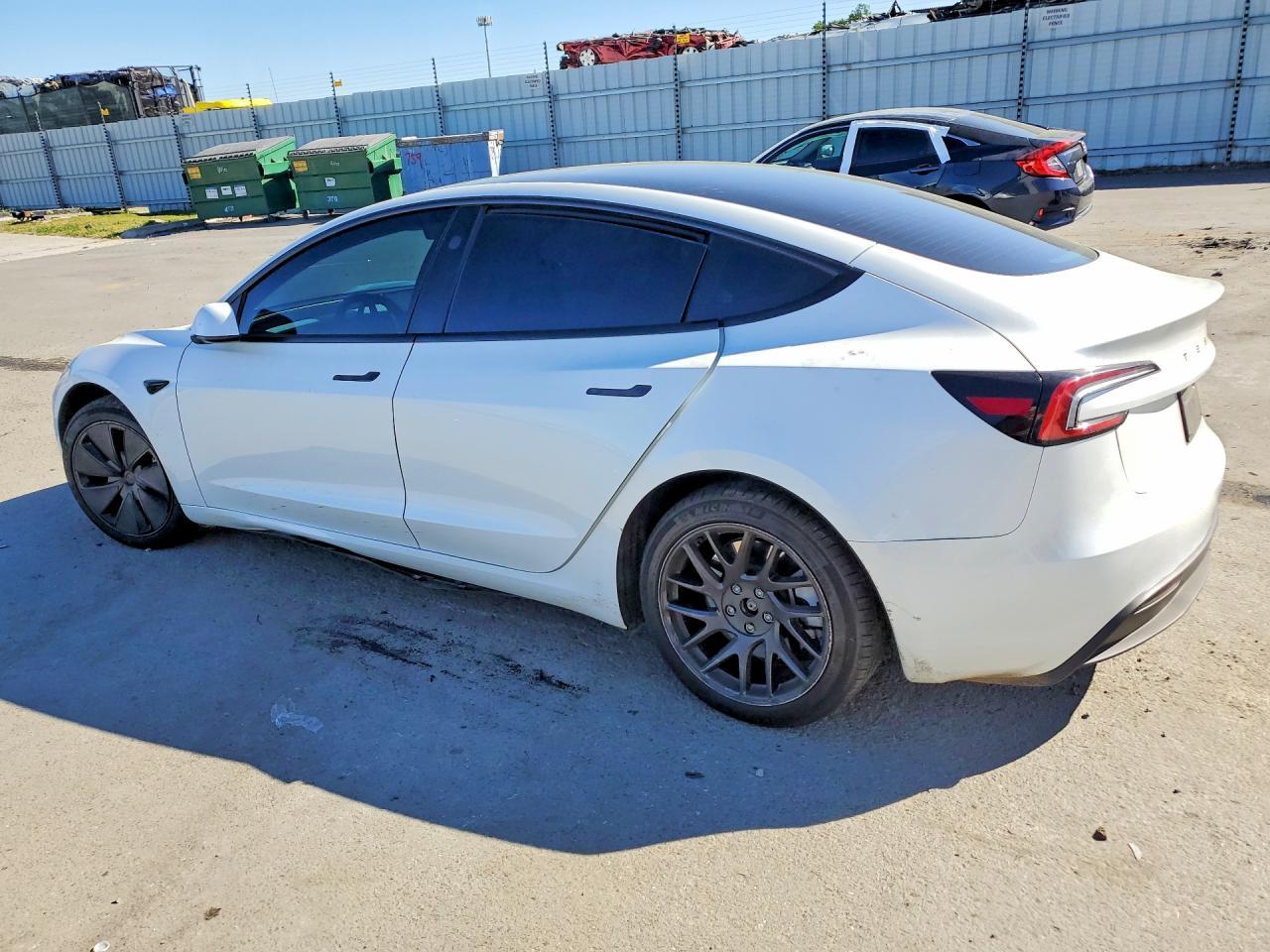 2025 Tesla Model 3 - Image 2