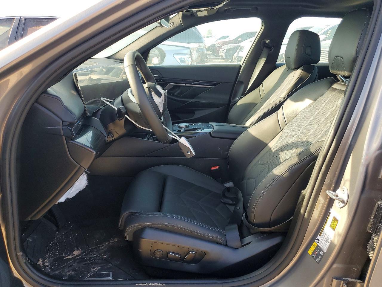 2025 BMW I5 xDrive 40 - Image 7