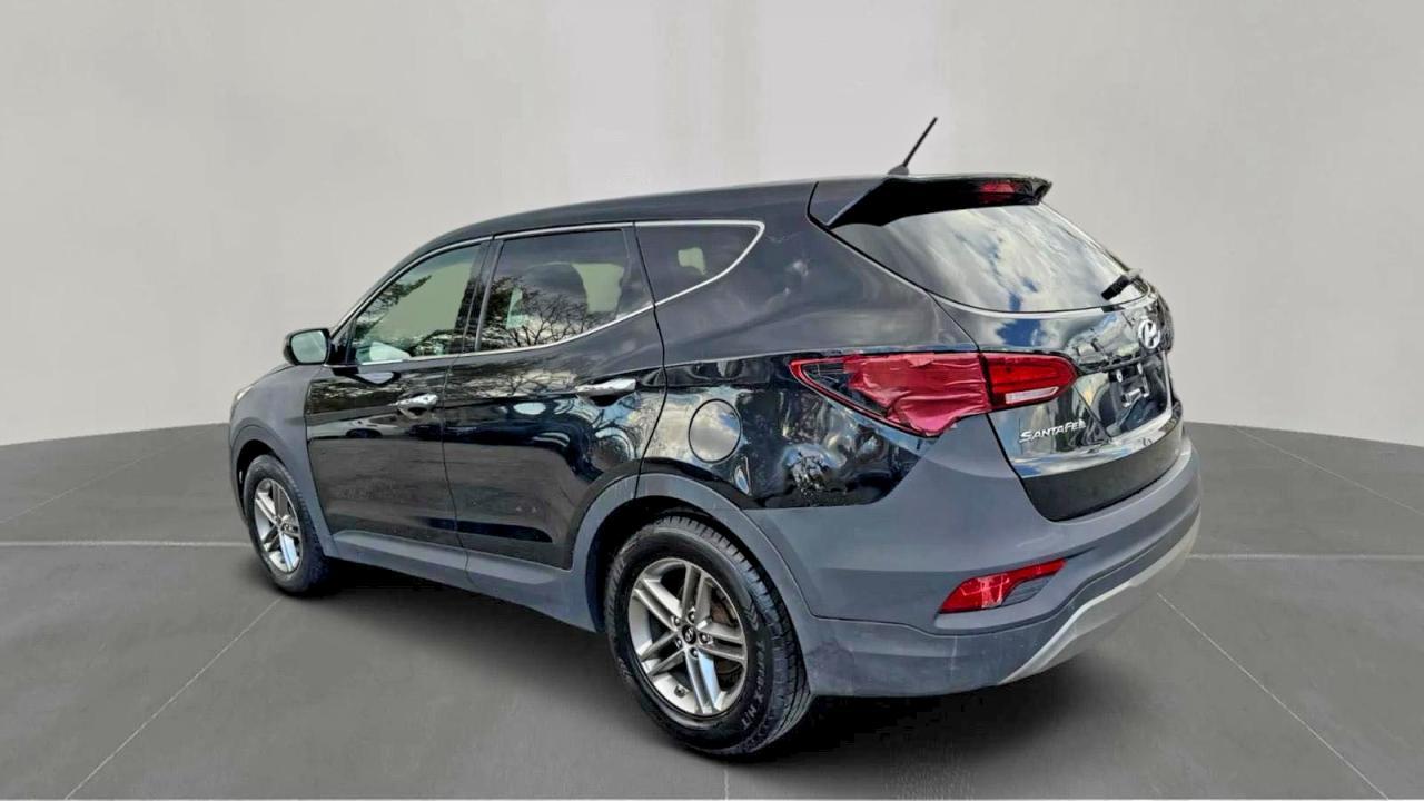 2018 Hyundai Santa Fe Sport 2.4L - Фото 3