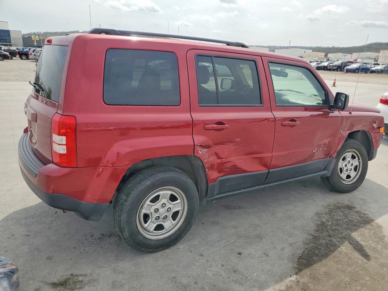 2016 Jeep Patriot Sport - Фото 3