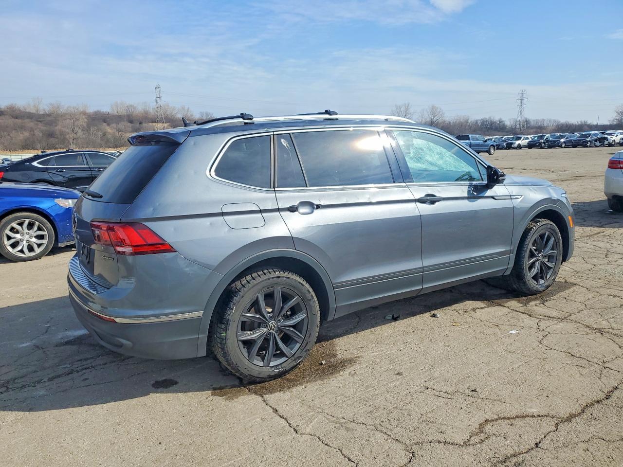 2024 Volkswagen Tiguan Se - Фото 3
