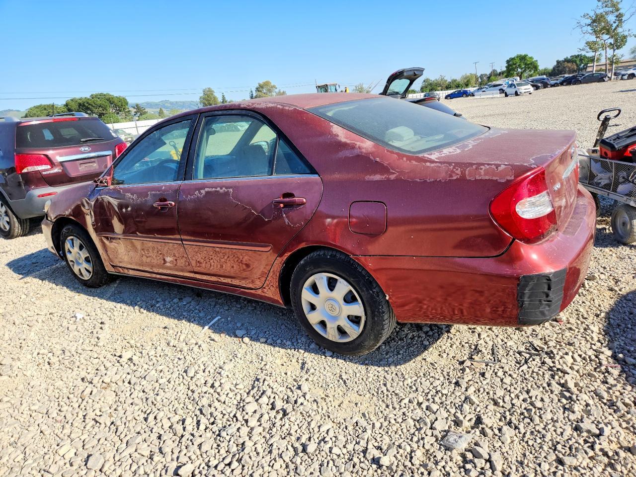 2003 Toyota Camry Le - Фото 2