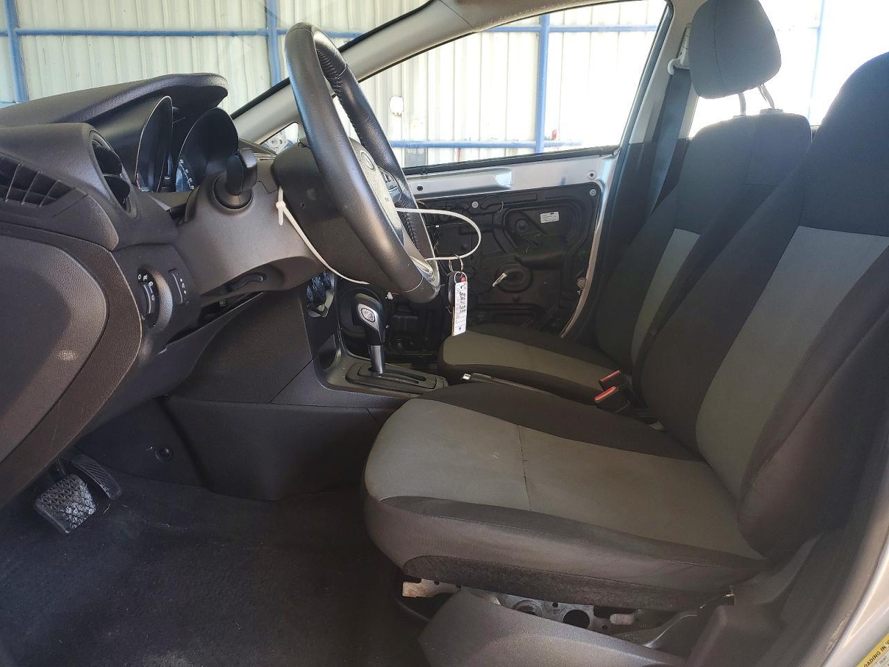 2016 Ford Fiesta S - Image 7