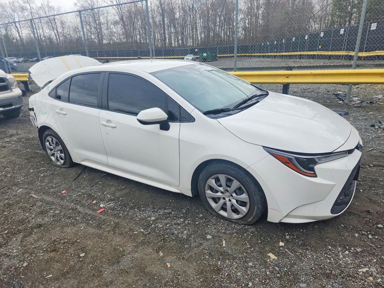 2022 Toyota Corolla Le - Image 4