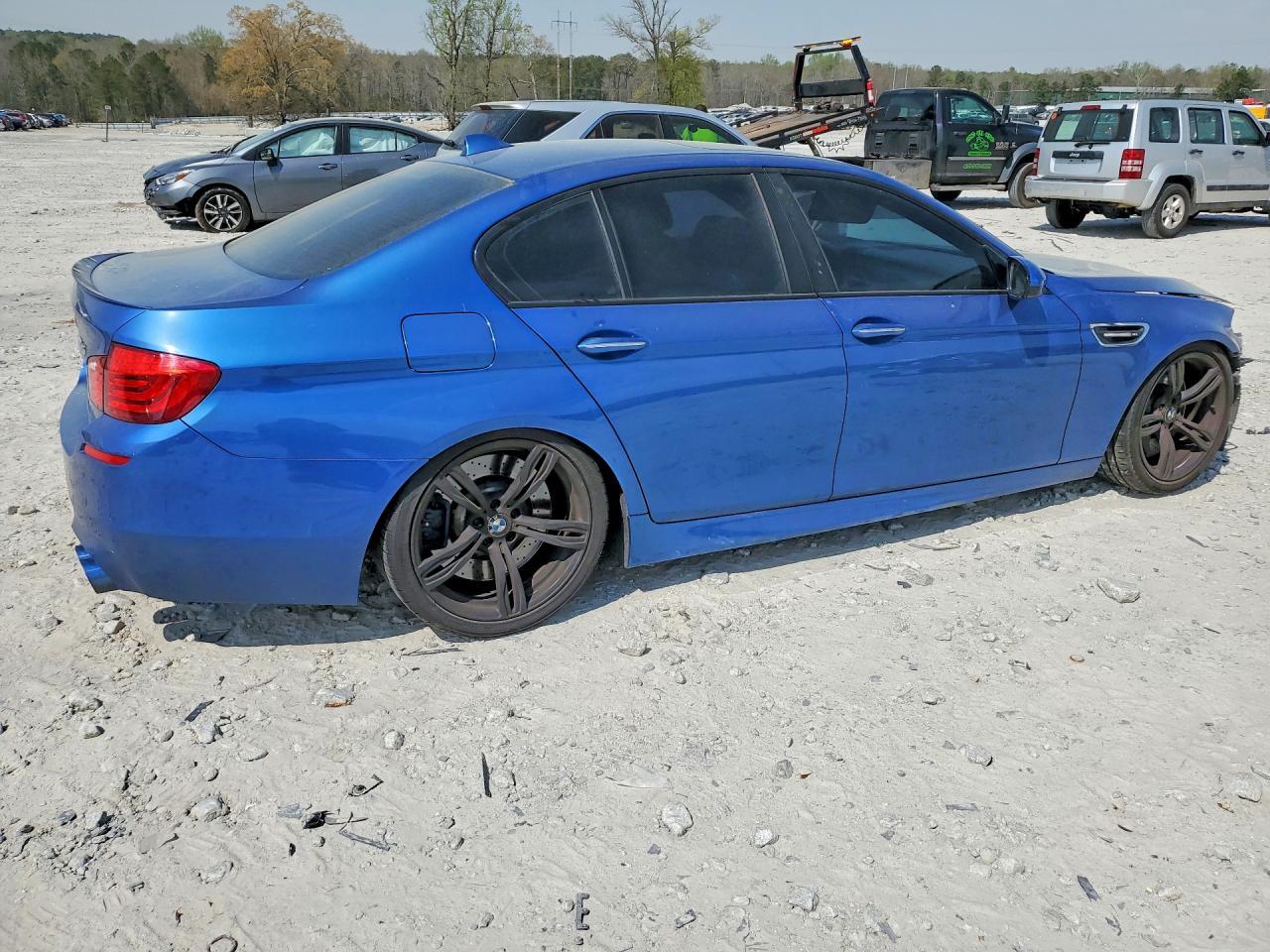 2013 BMW M5 - Фото 3