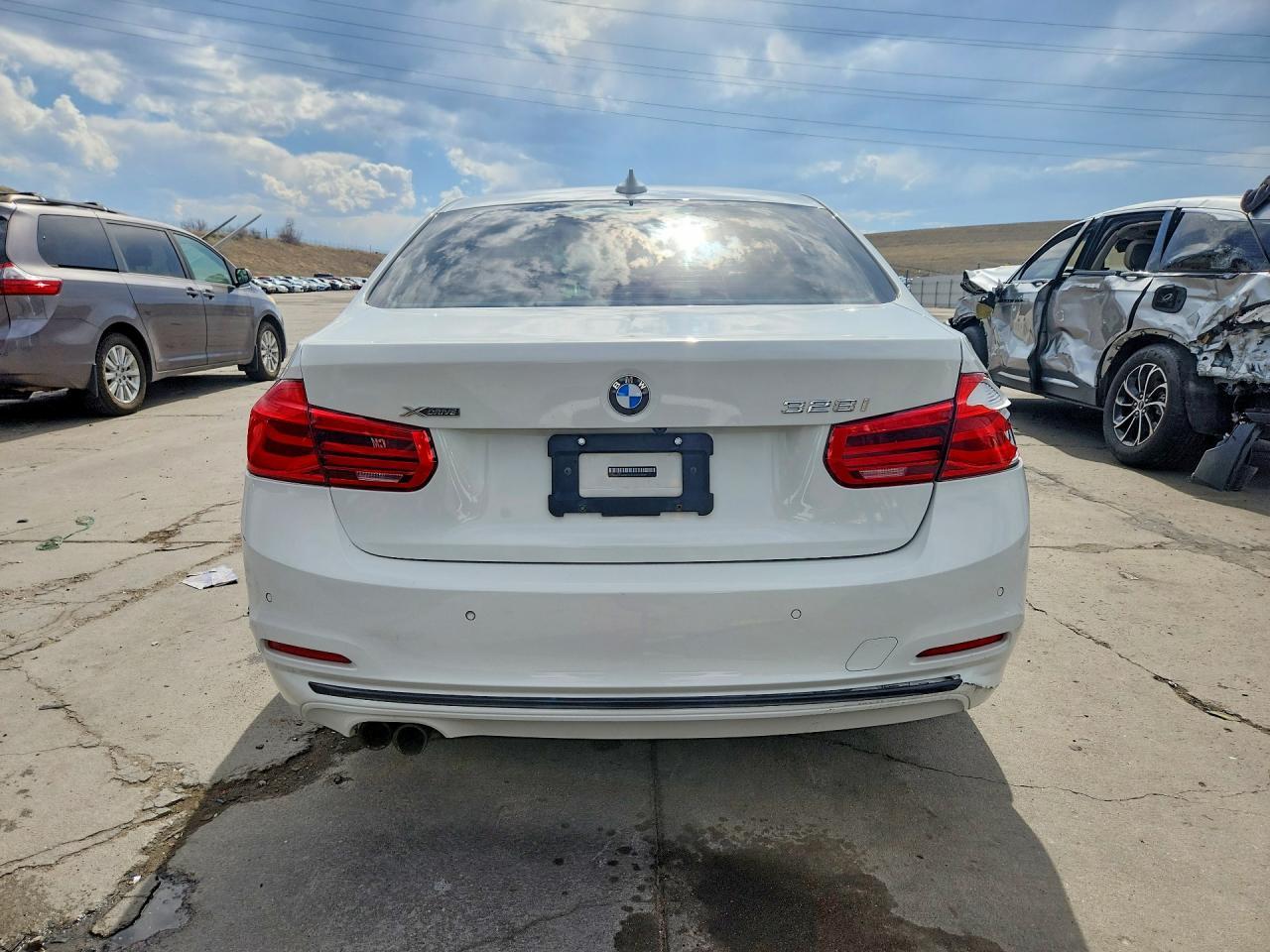 2016 BMW 328 Xi Sulev - Фото 6