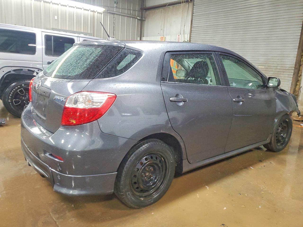 2010 Toyota Matrix Base - Image 3