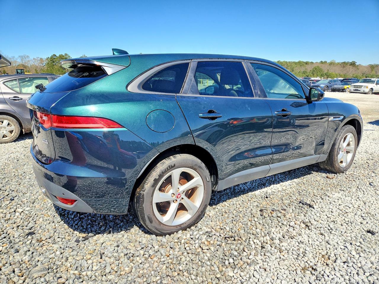 2017 Jaguar F-Pace Premium - Фото 3
