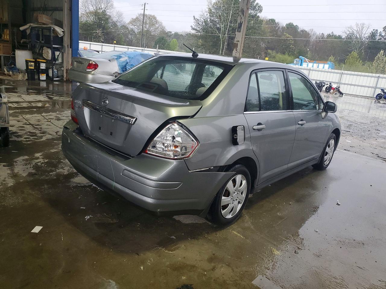 2008 Nissan Versa 1.8 S - Фото 3