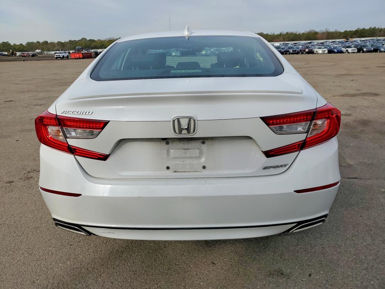 2018 Honda Accord Sport - Image 6