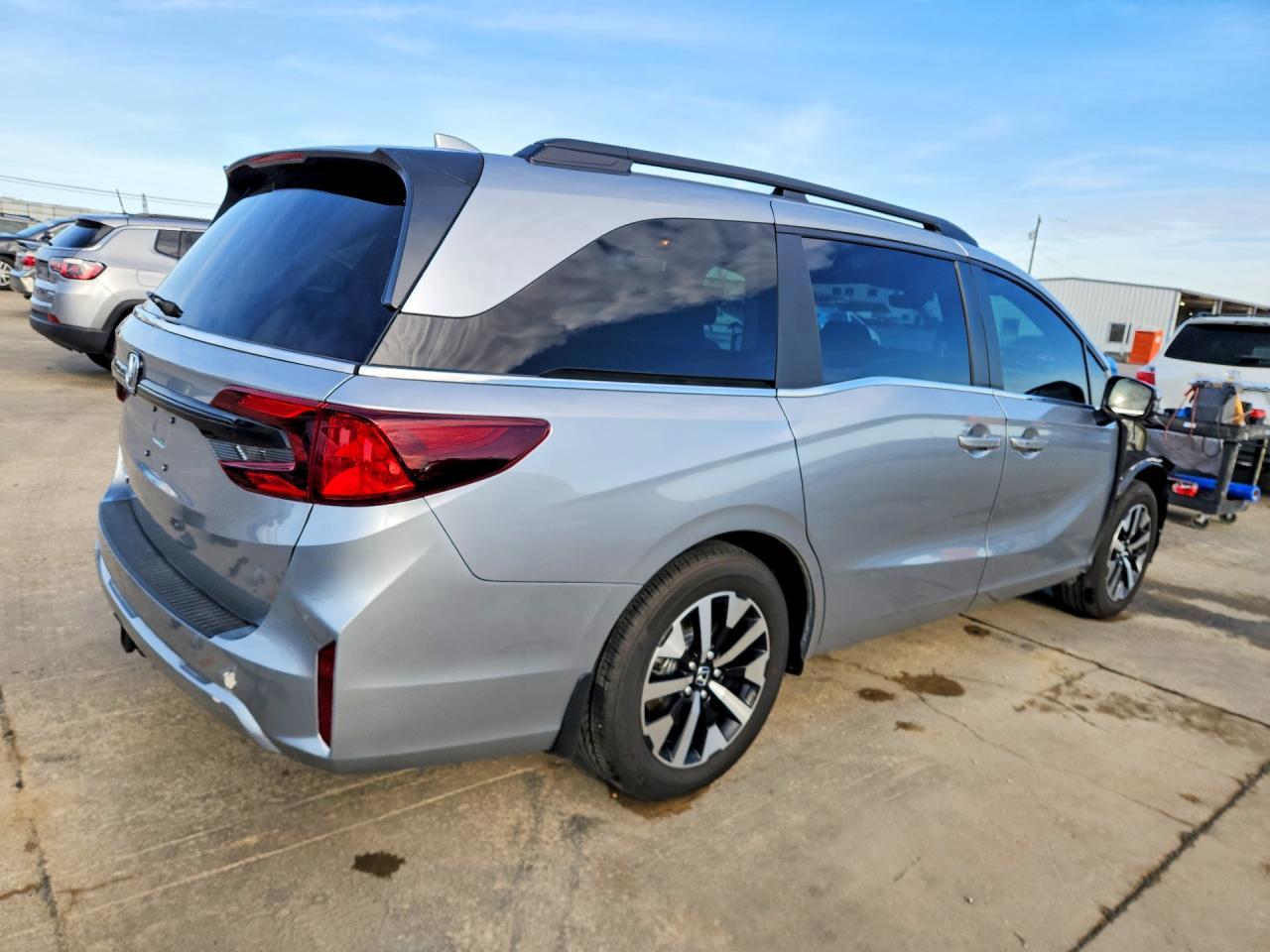 2026 Honda Odyssey Exl - Фото 3