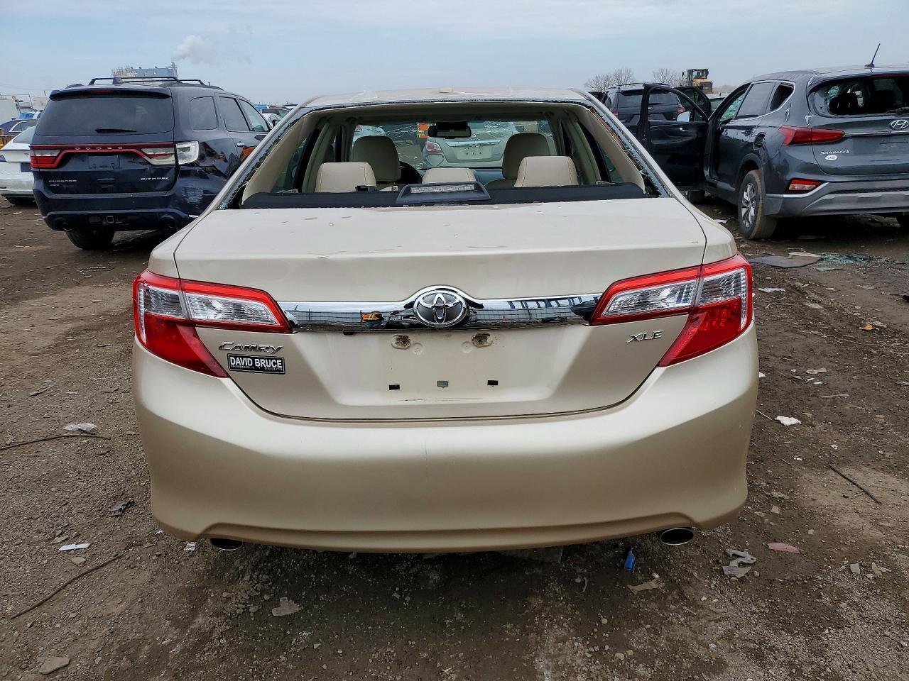 2012 Toyota Camry Xle V6 - Image 6