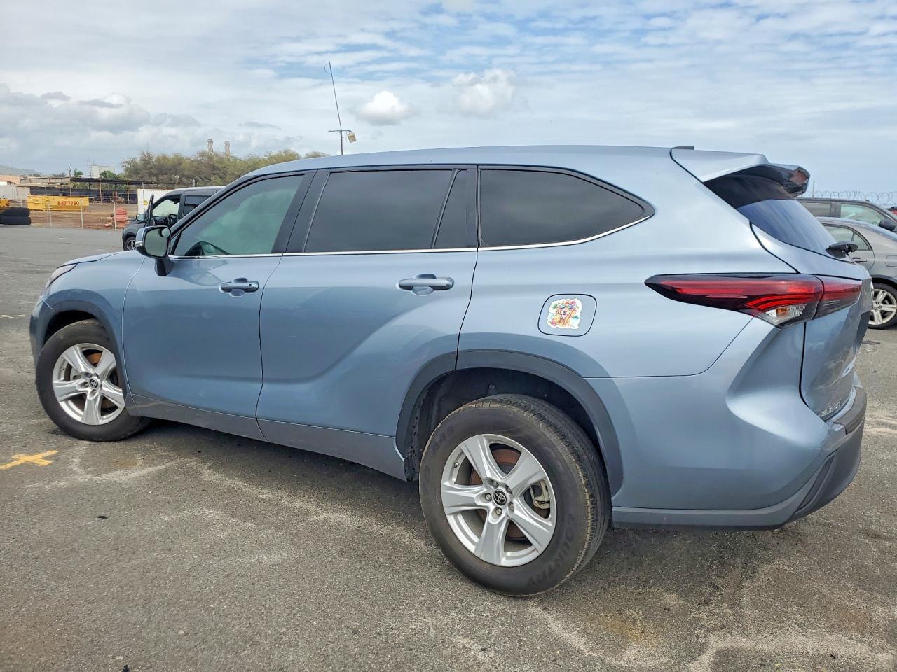 2024 Toyota Highlander Le - Фото 2