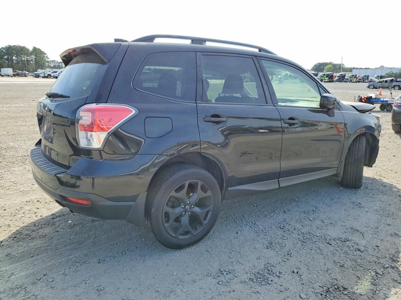 2018 Subaru Forester 2.5I Premium - Фото 3