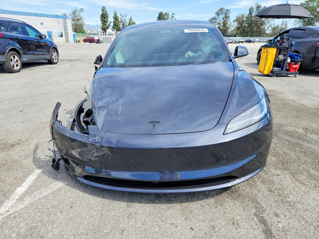 2026 Tesla Model 3 - Фото 5