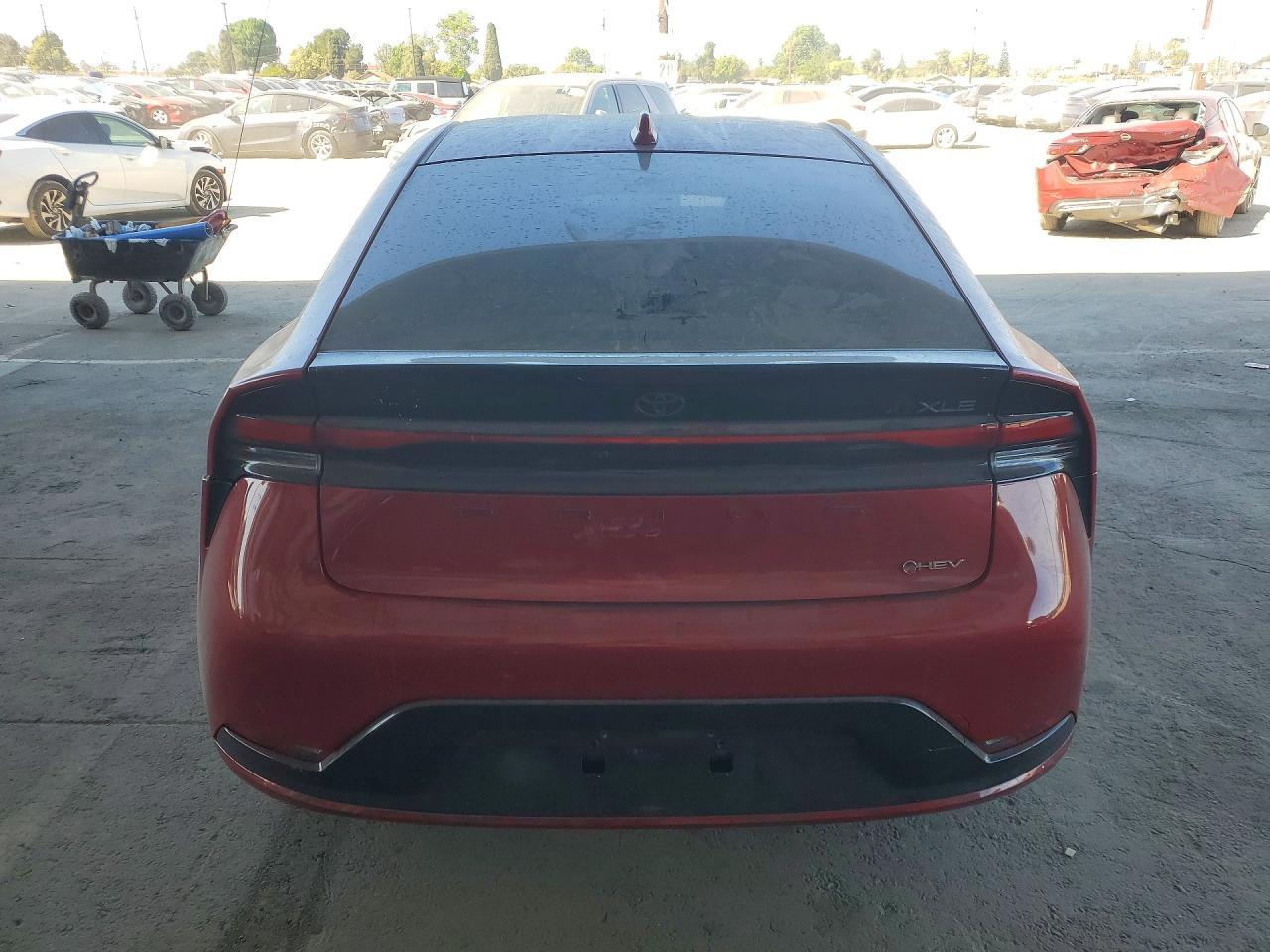 2024 Toyota Prius Xle - Image 6