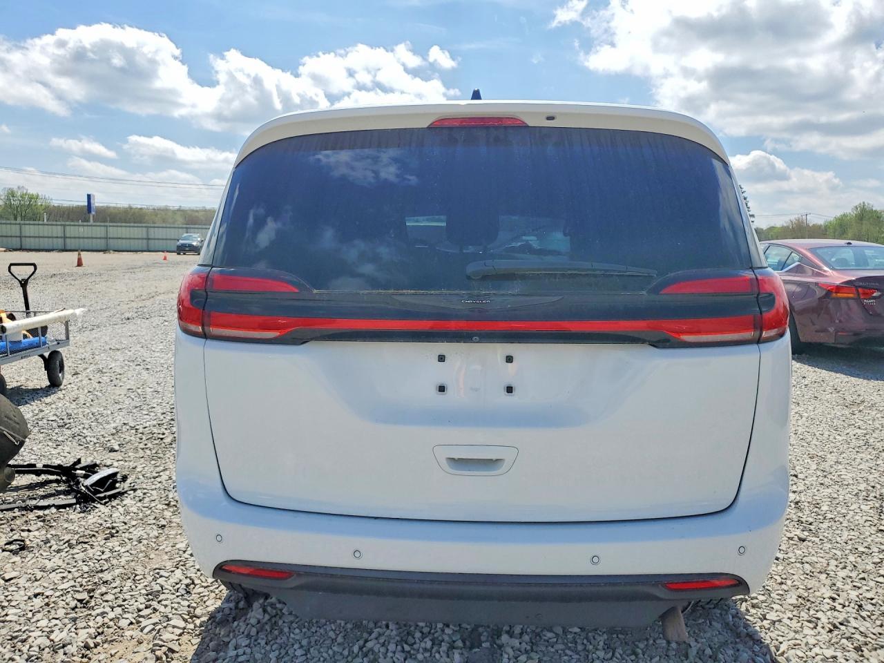 2023 Chrysler Pacifica Touring L - Фото 6