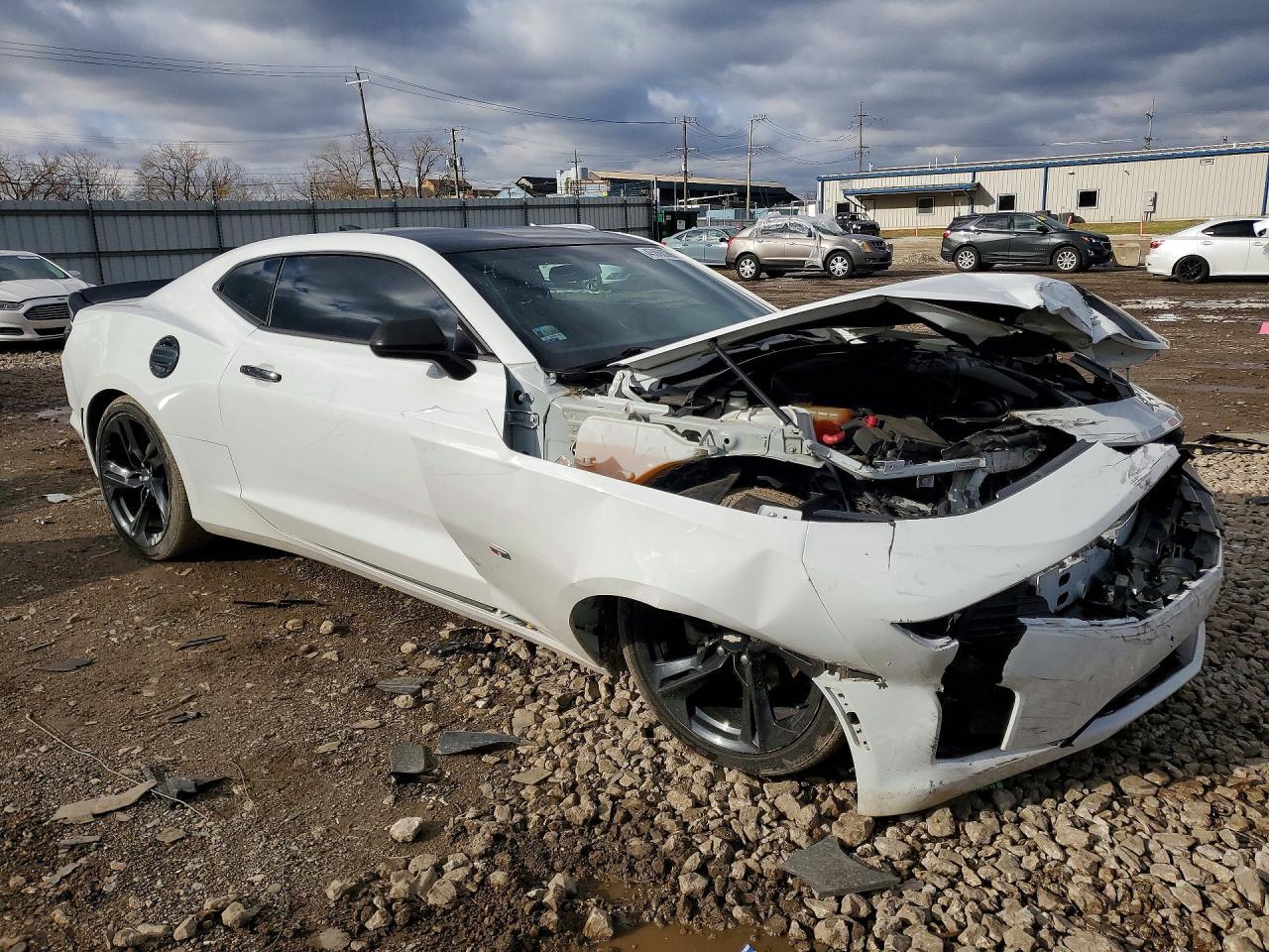 2019 Chevrolet Camaro Ls - Фото 4