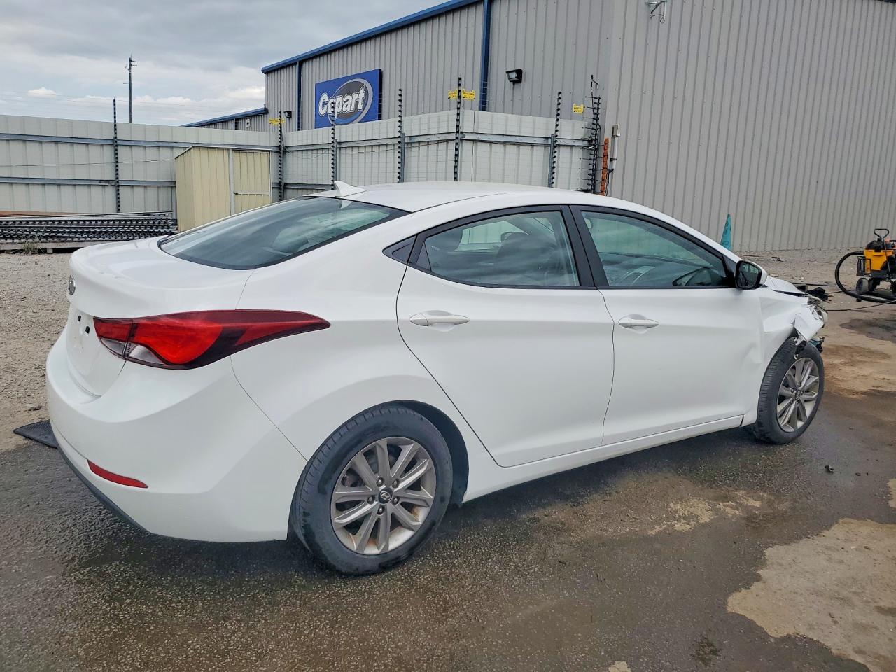 2014 Hyundai Elantra Se - Фото 3