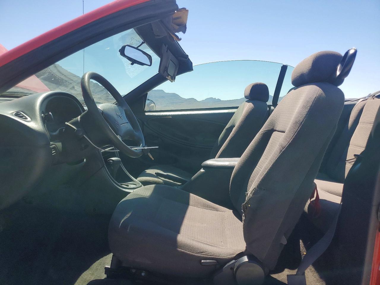 2000 Ford Mustang - Image 7