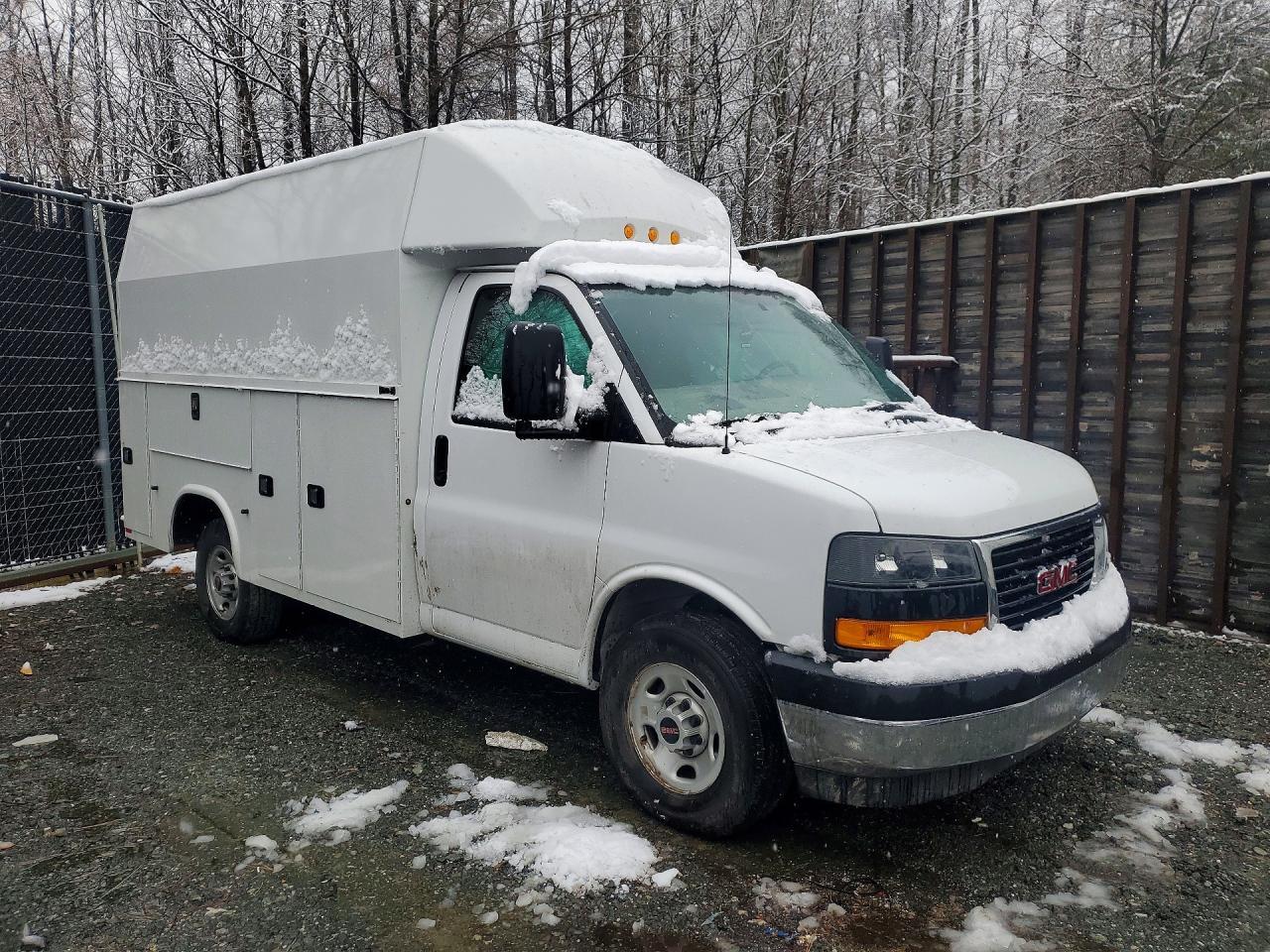 2024 GMC Savana Utility / Service Truck - Фото 4