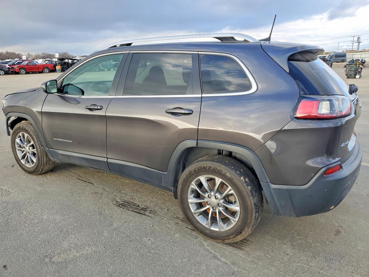 2019 Jeep Cherokee - Image 2