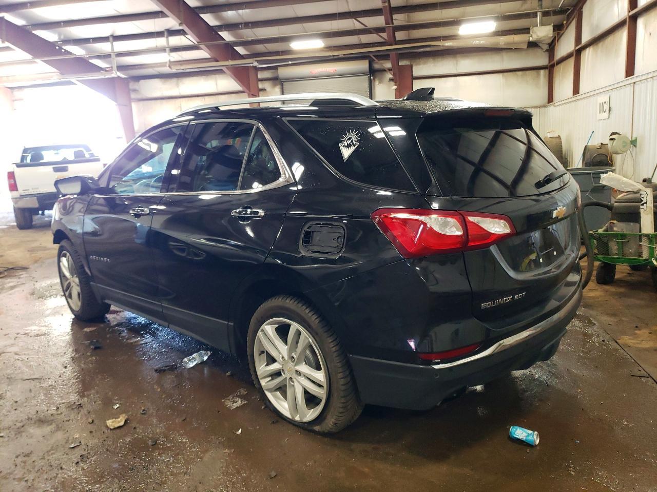2019 Chevrolet Equinox Premier - Image 2
