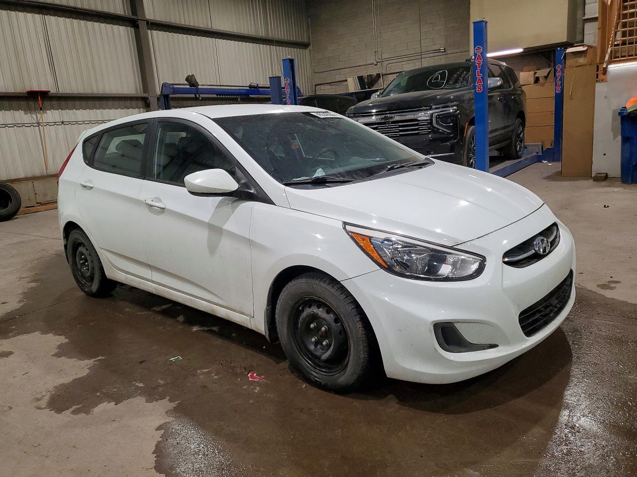 2015 Hyundai Accent Gs - Image 4