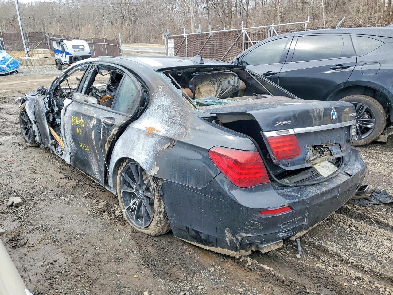 2014 BMW 750 Lxi - Фото 2