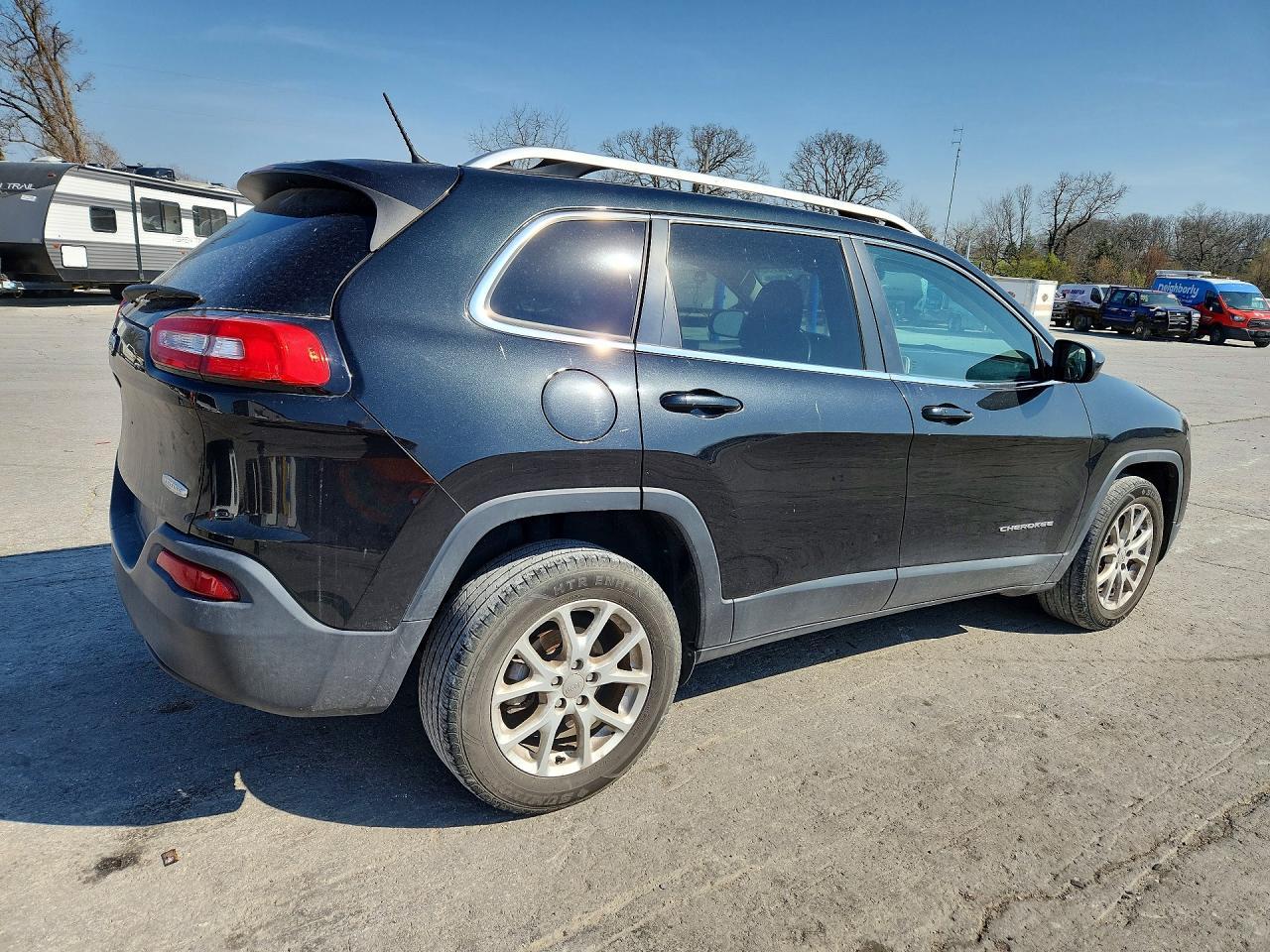 2015 Jeep Cherokee Latitude - Фото 3